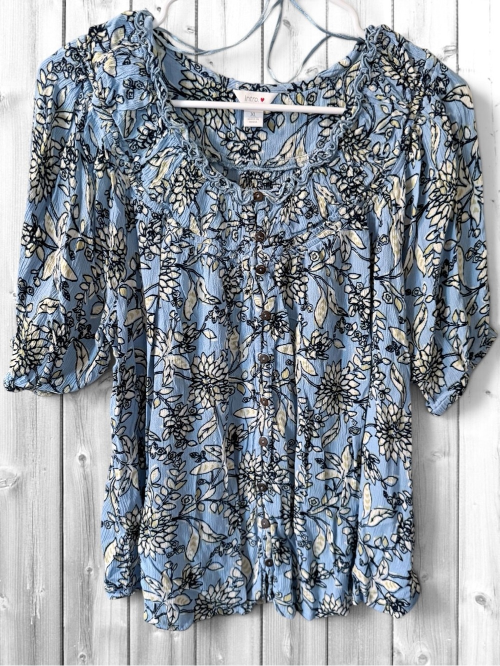 🙋🏻♀️intro. Blue Floral Smocked Neck Peasant Blouse
